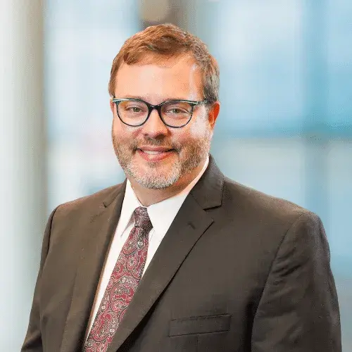 Joe Popp headshot.
